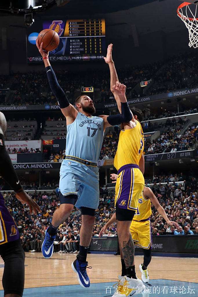 立陶宛男篮强势湖人，波特送出助攻的简单介绍