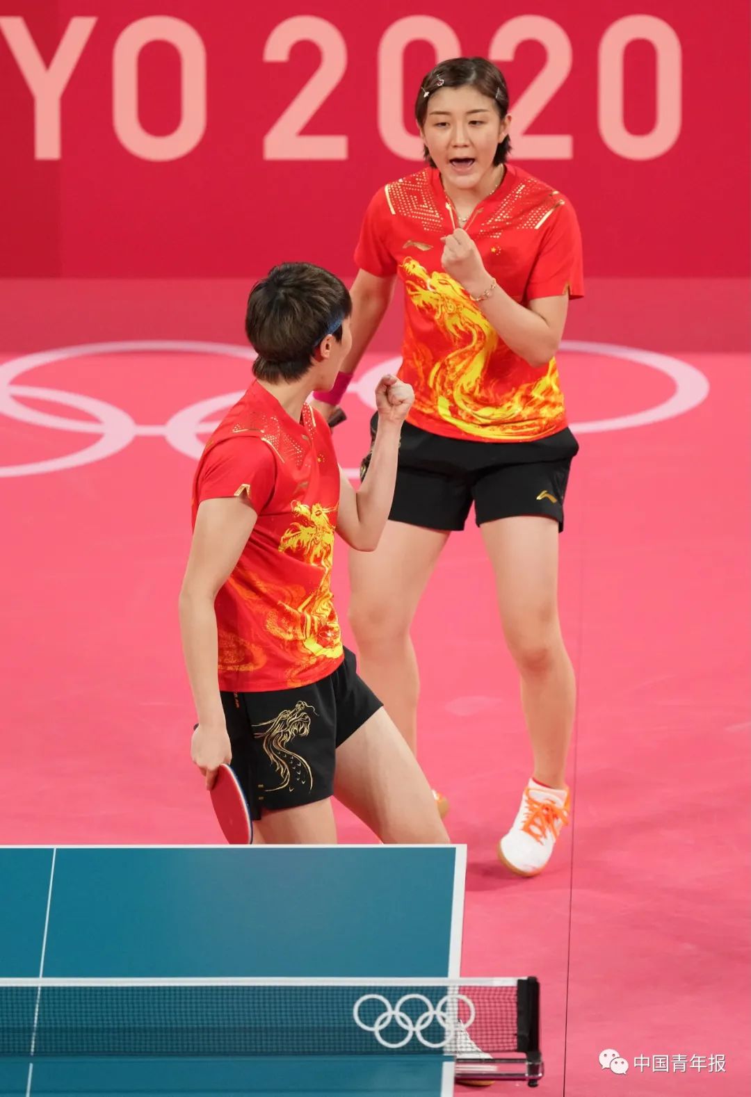 包含中国羽毛球队完胜韩国羽毛球队，马琳制霸全场的词条