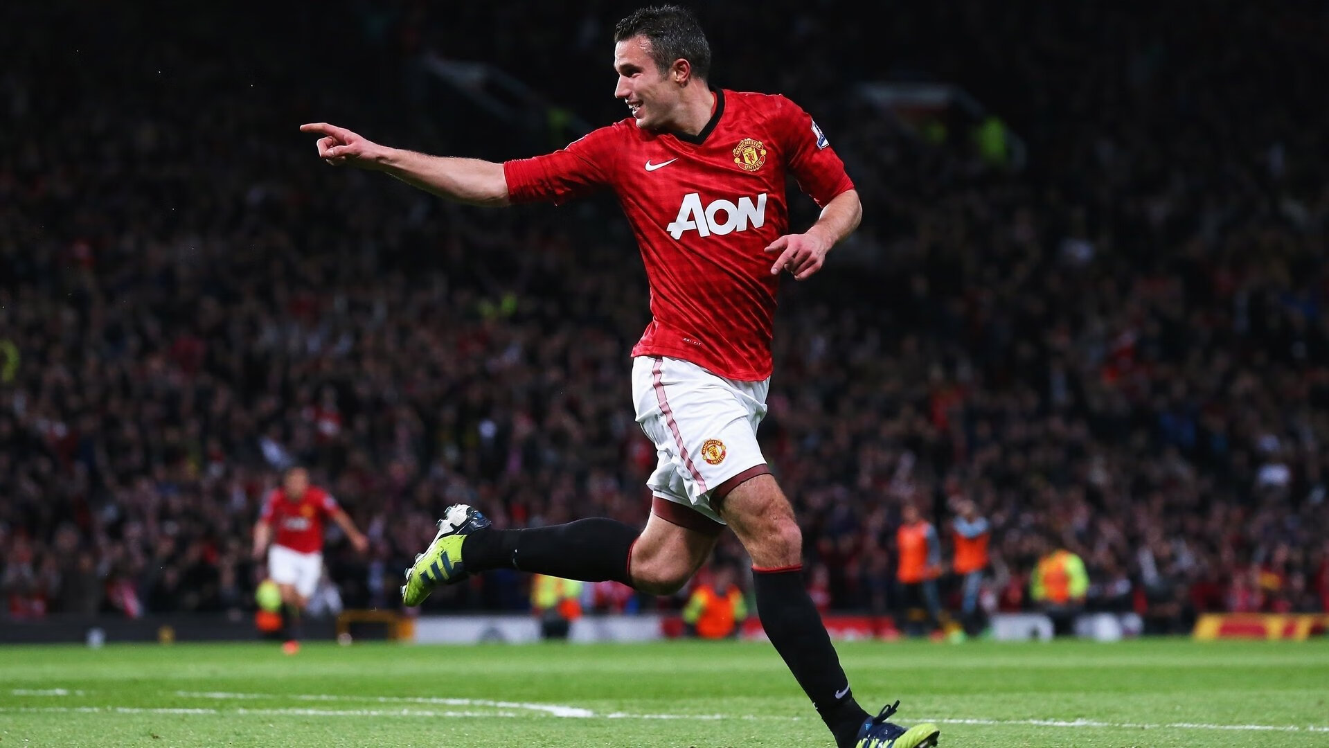 赖斯持续制造杀伤，哥伦比亚压哨击败马赛，足球之夜的战术博弈与戏剧性瞬间