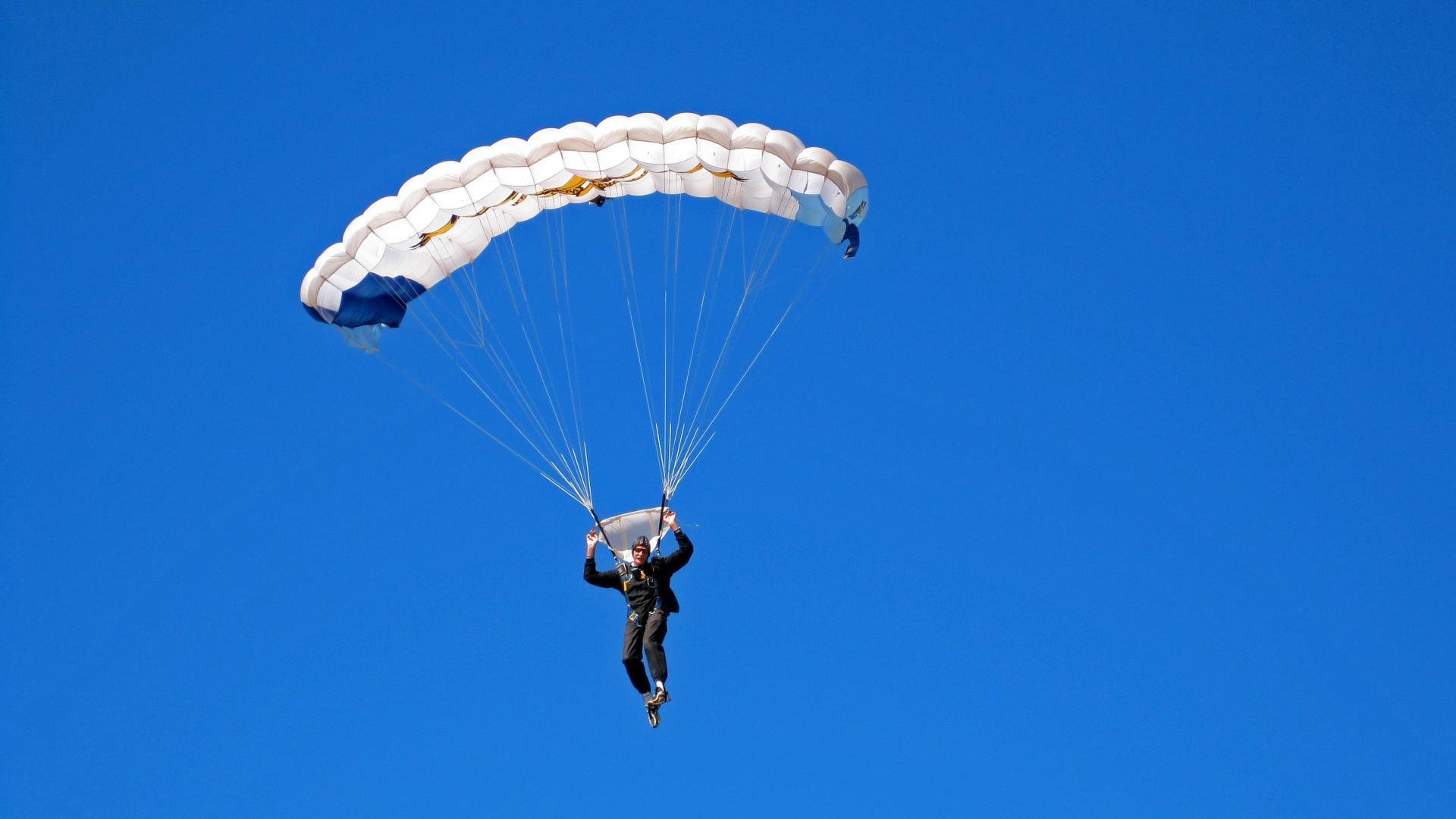 绝境中的北欧童话，丹麦队翻盘韩国队，辛杜带队谱写羽坛新传奇